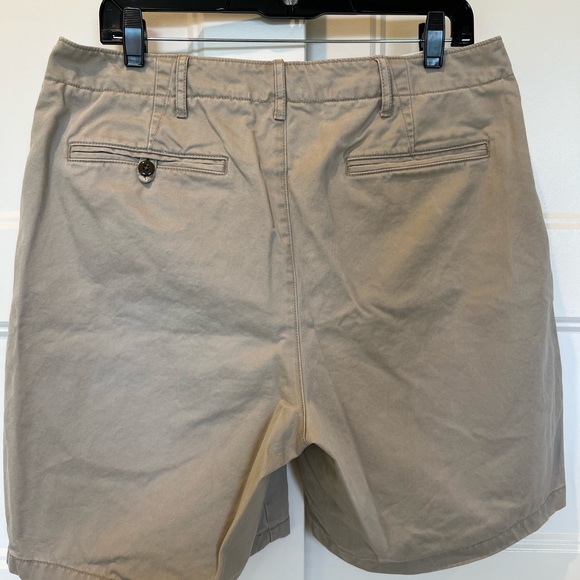 J.Crew Wallace & Barnes 8” officer chino short - Picture 2 of 4